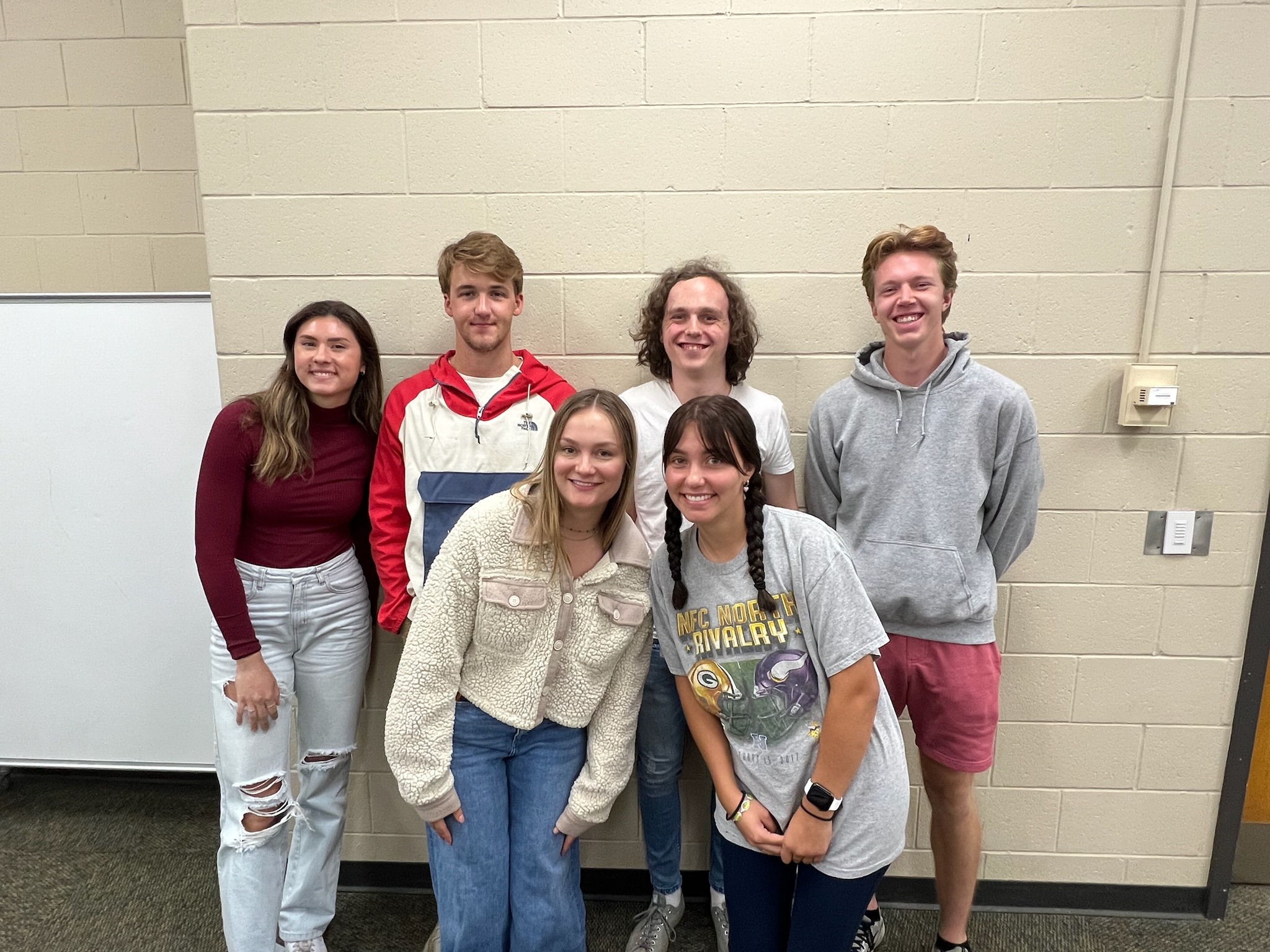 Team Picture: Gabriela Cecon, Noah Hamrin, Mark Rice, and Cody Kryzer (in the back row); Guillemette Schroepfer, and Serena Evers (in the front row).