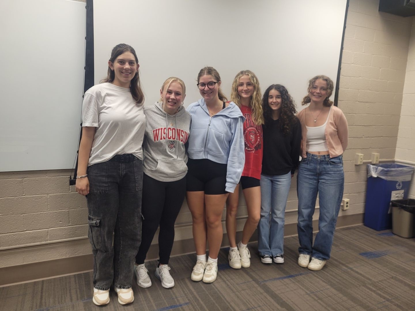 Team Members (left to right): Liv Baumann, Laul Warren, Gracie Hastreiter, Sadie Rowe, Juliana Dugo, Amanda Kothe