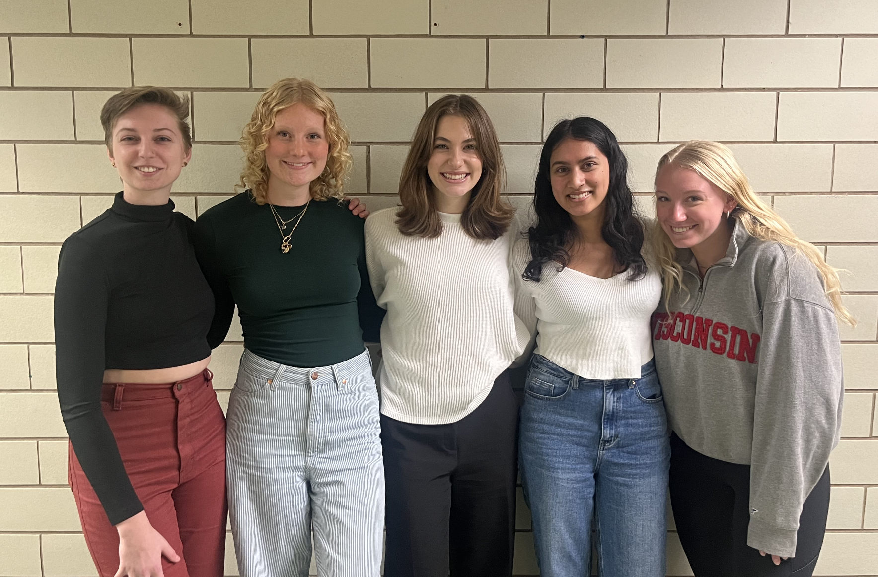 Sophie Speece, Emma Flemmer, Lucy O'Cull, Shriya Kaushik, Lizzie Maly